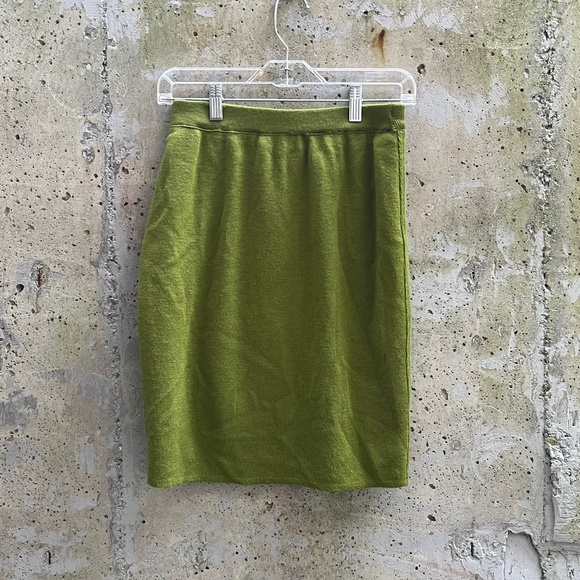 Vintage Kasha de Rodier 80s Women's Wool Sweater Skirt, Olive Green, Size 8 - Picture 1 of 9